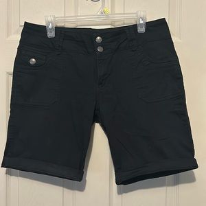 Kismet black size 12 shorts